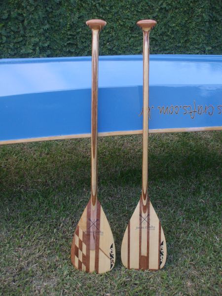 REMO EM MADEIRA PARA CANOA